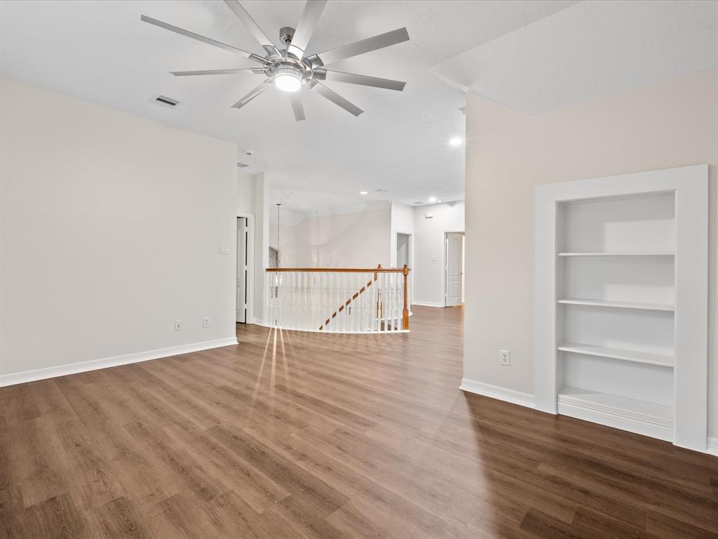 10218 Earlington Manor Drive, Spring, Texas image 35