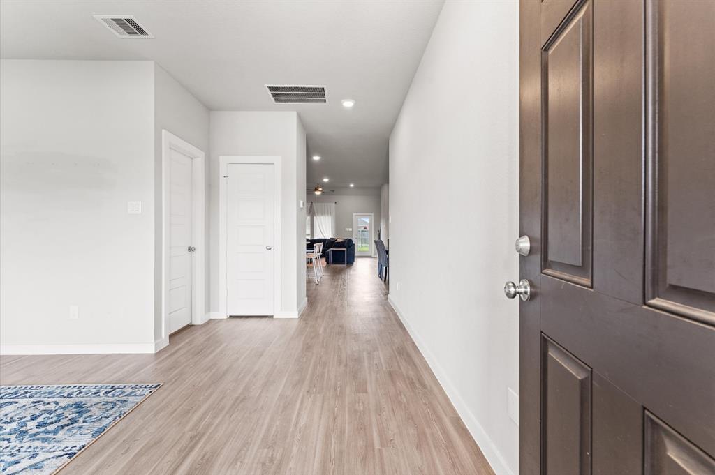 818 Deerhurst Lane