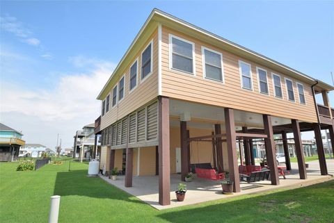 A home in Crystal Beach