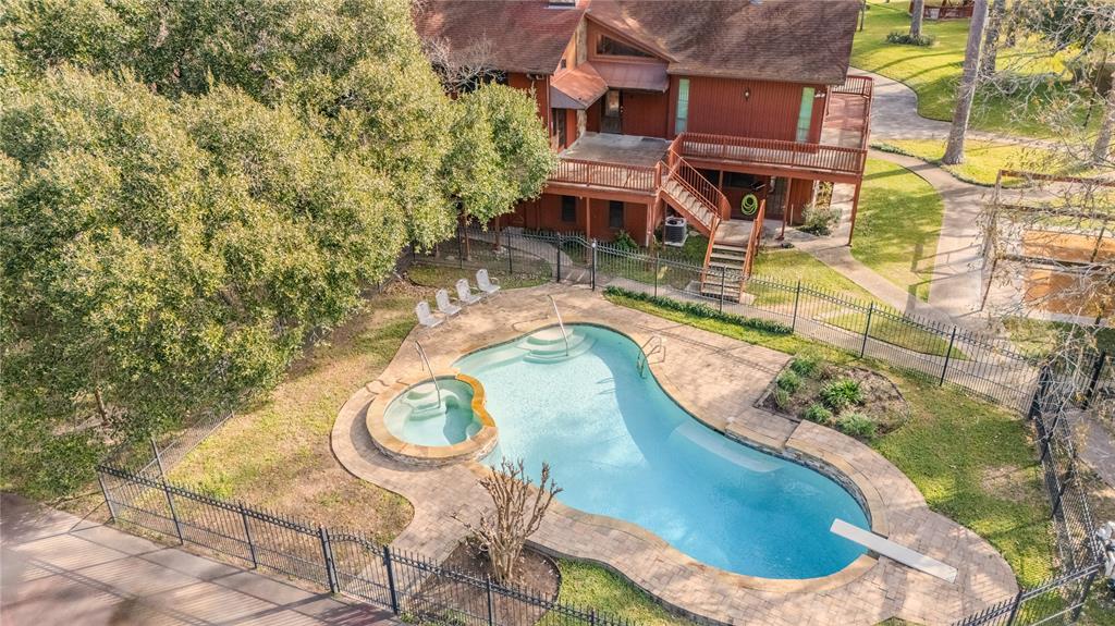 1623 Riley Fuzzel Road