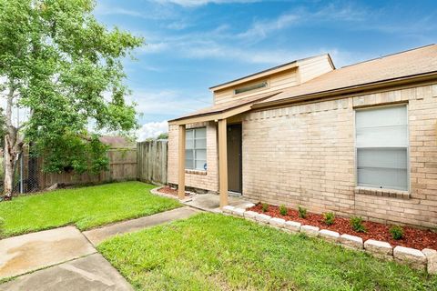 A home in Angleton