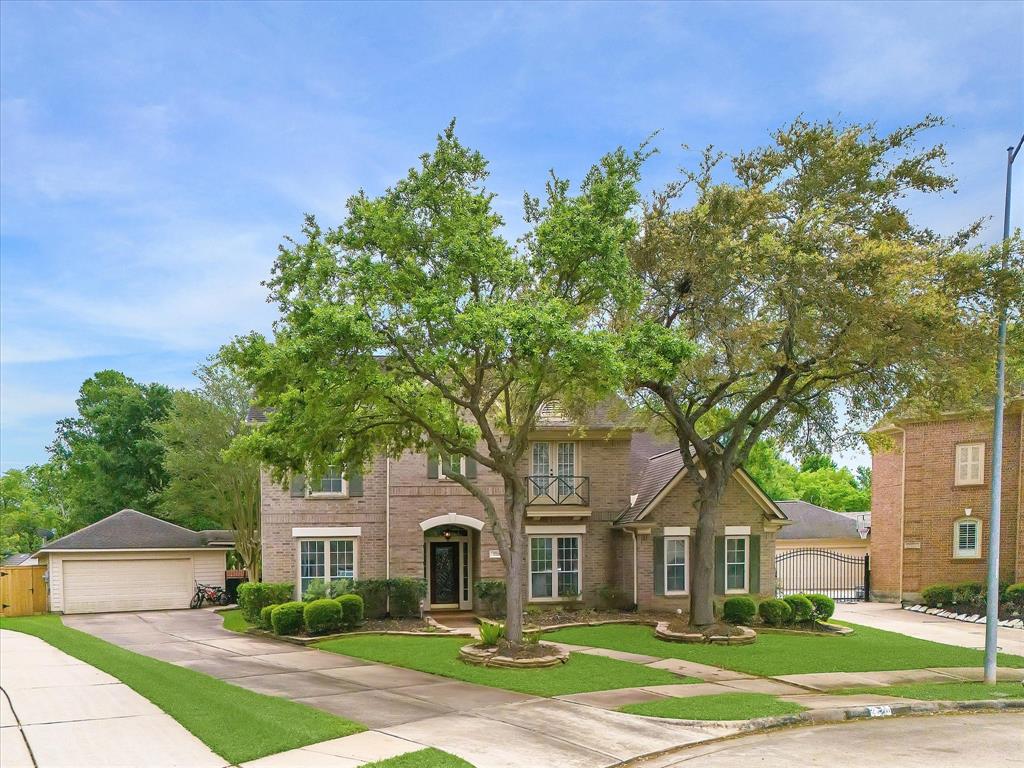 7726 Northwoods Drive Dr, Sugar Land, Texas image 1