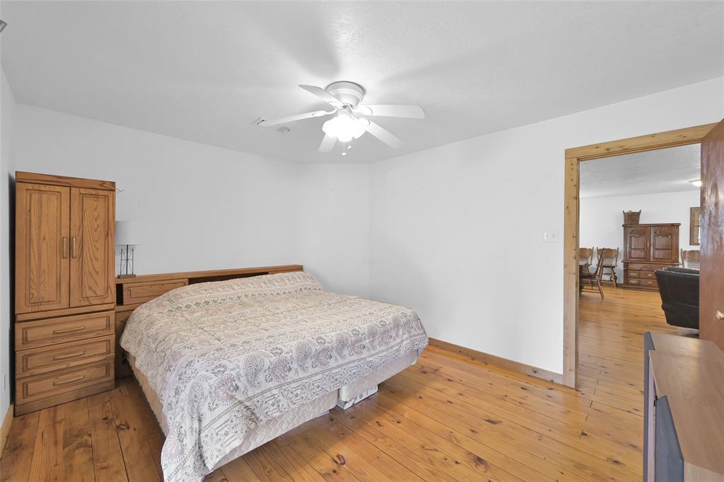 13981 Lake Shore Drive, Willis, Texas image 37
