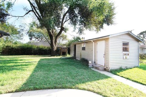 A home in Alvin