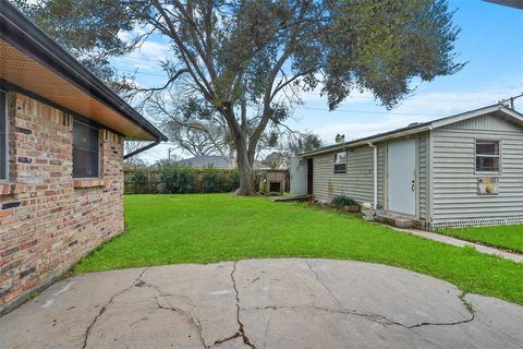 A home in Alvin
