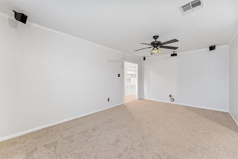 A home in Alvin