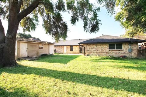 A home in Alvin