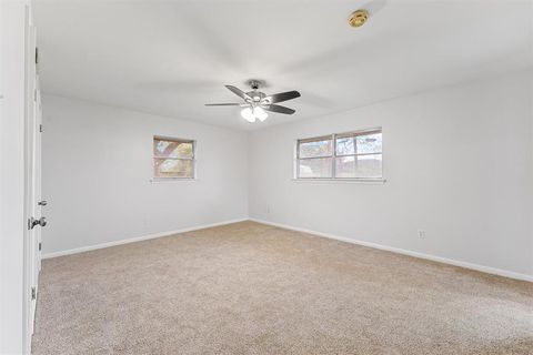 A home in Alvin