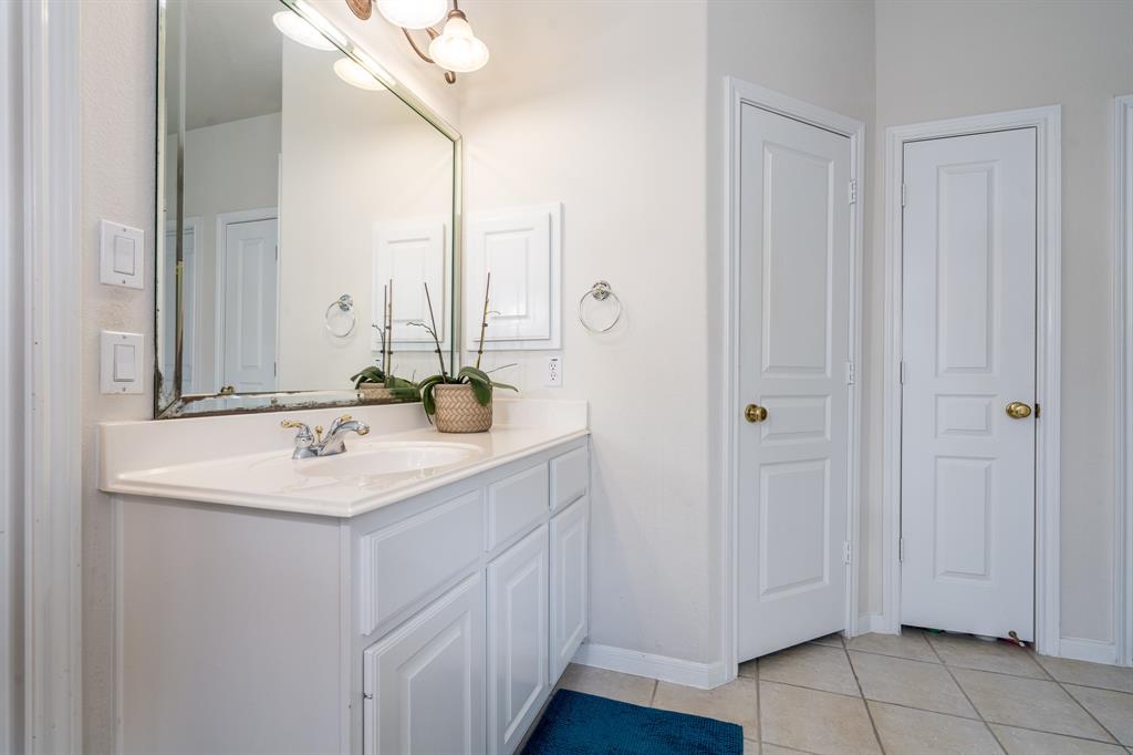 11510 Maple Falls Drive, Tomball, Texas image 24