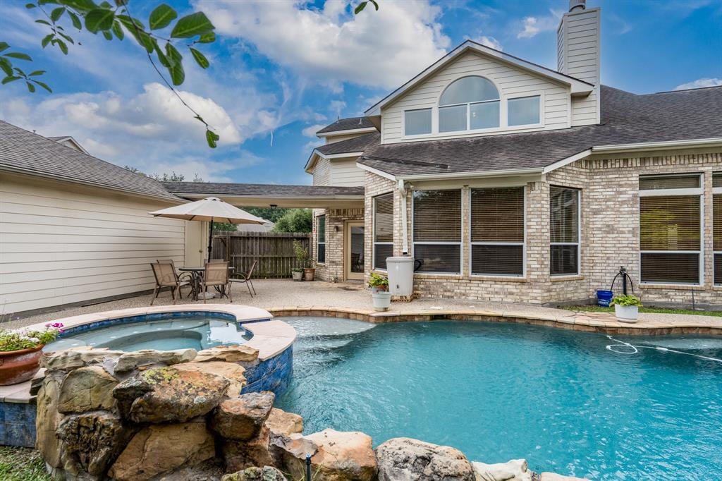11510 Maple Falls Drive, Tomball, Texas image 36