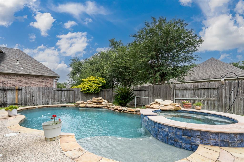 11510 Maple Falls Drive, Tomball, Texas image 38