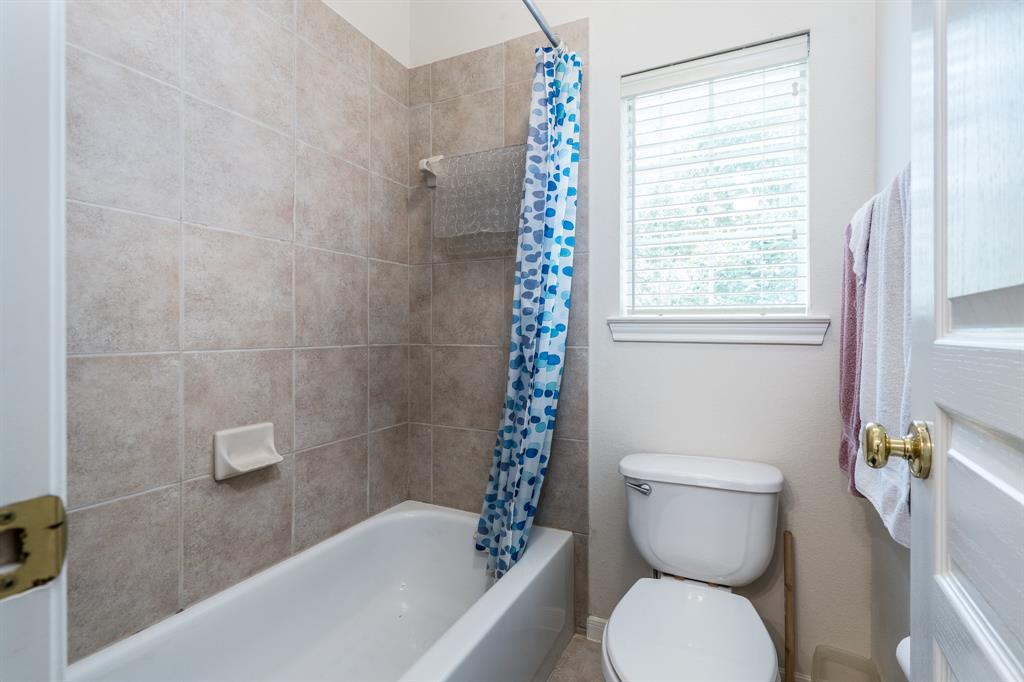11510 Maple Falls Drive, Tomball, Texas image 29