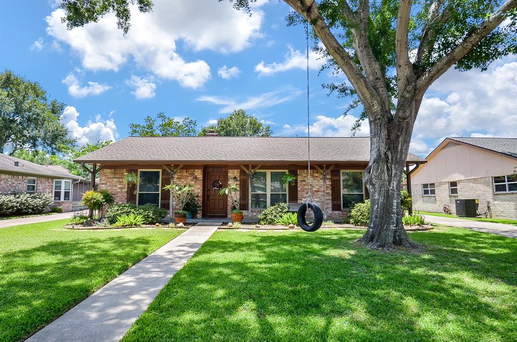 12023 Scottsdale Drive, Meadows Place, Texas image 1