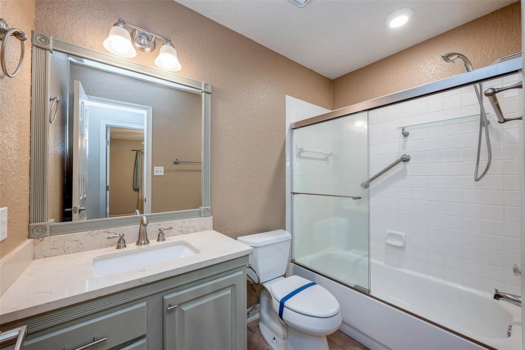 803 Shawnee Drive, Conroe, Texas image 31