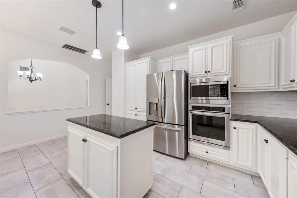 66 Pinepath Place, The Woodlands, Texas image 25