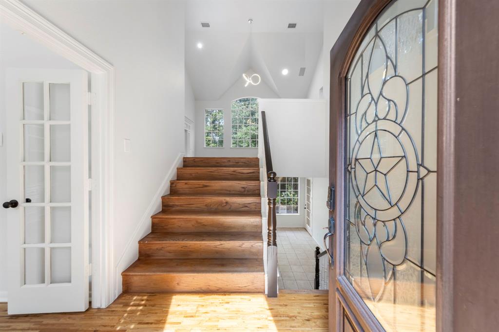 66 Pinepath Place, The Woodlands, Texas image 5
