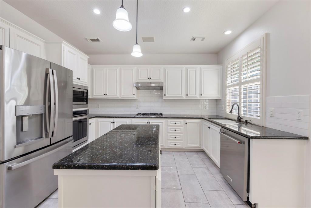 66 Pinepath Place, The Woodlands, Texas image 23