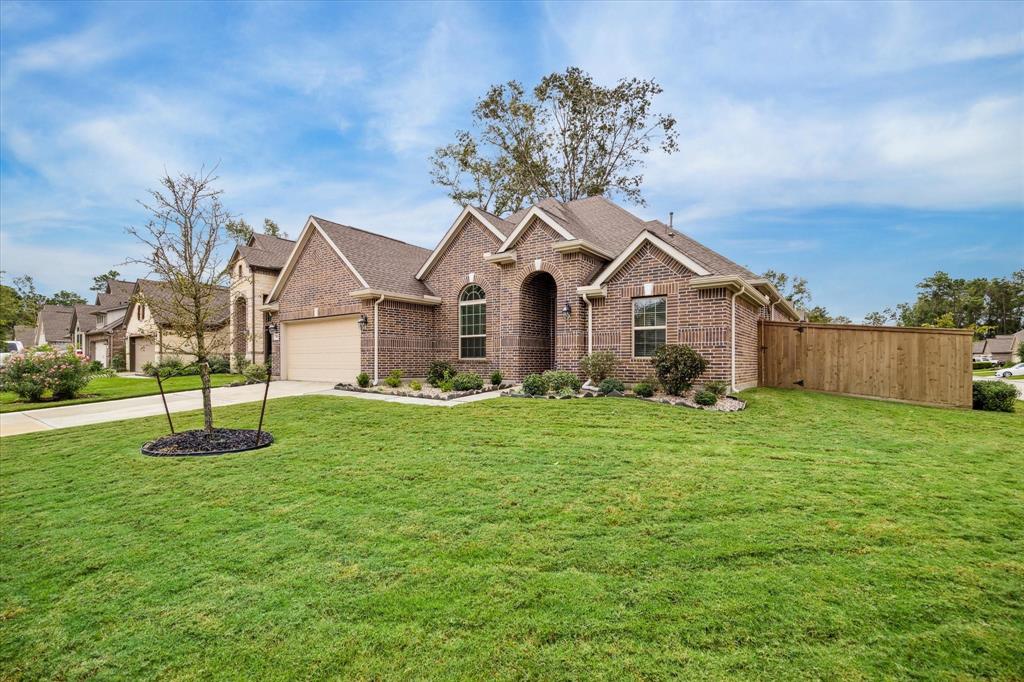 7906 Summit Trail Lane, Porter, Texas image 2