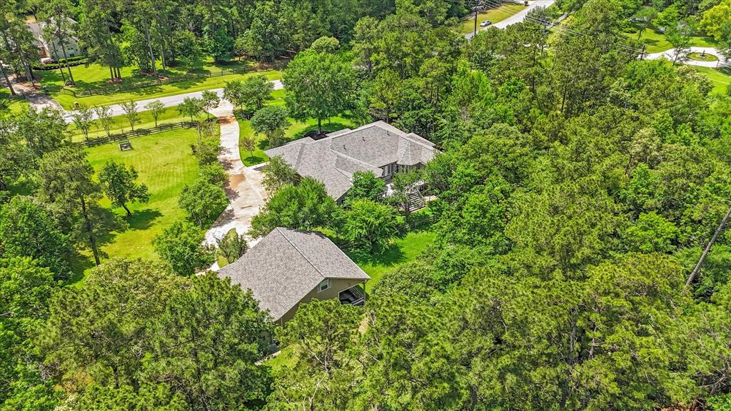 37922 Clubhouse Lane