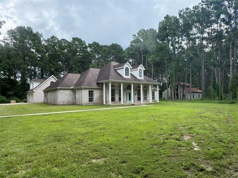 Single Family Residence in Orange TX 5838 Hidden Meadows Drive.jpg