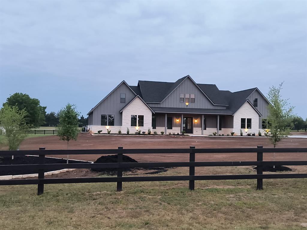 3444 Tigerpoint Rd, Brenham, Texas image 1
