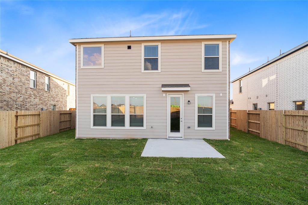 4812 Sun Falls Drive, Katy, Texas image 16