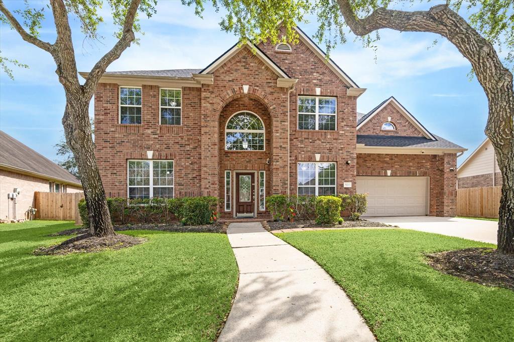 5211 Emerald Trace Court, Sugar Land, Texas image 1