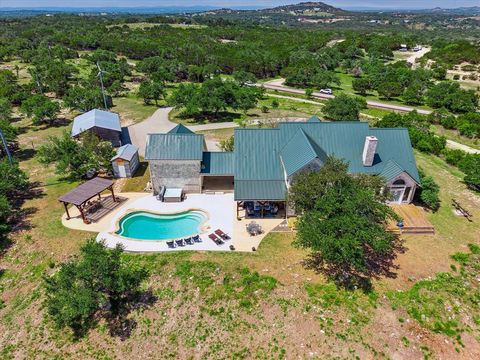 3108 Rolling Hills Road Blanco TX 78606