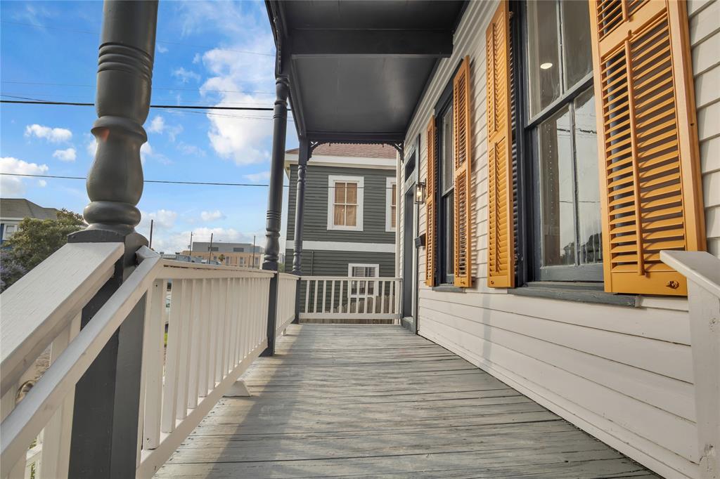 614 11th Street, Galveston, Texas image 4