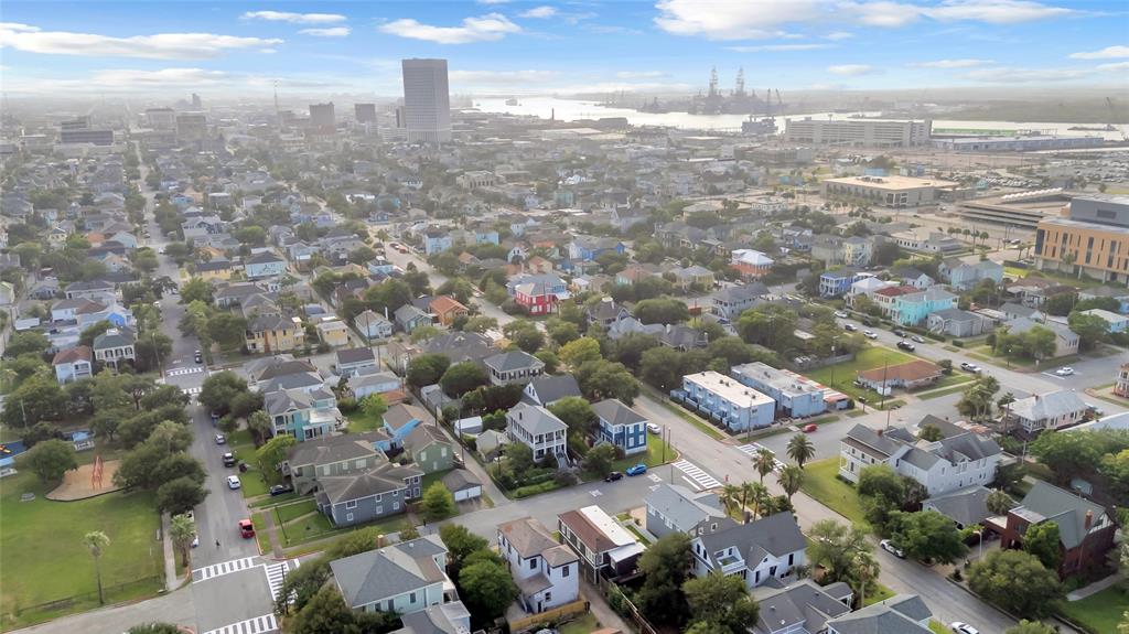 614 11th Street, Galveston, Texas image 34