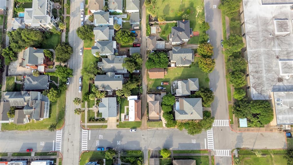 614 11th Street, Galveston, Texas image 39