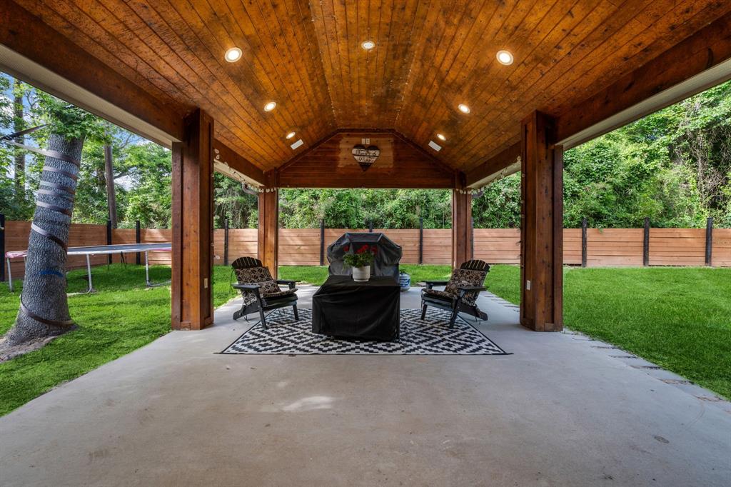 14940 Constellation Circle, Willis, Texas image 9