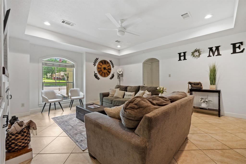 14940 Constellation Circle, Willis, Texas image 11