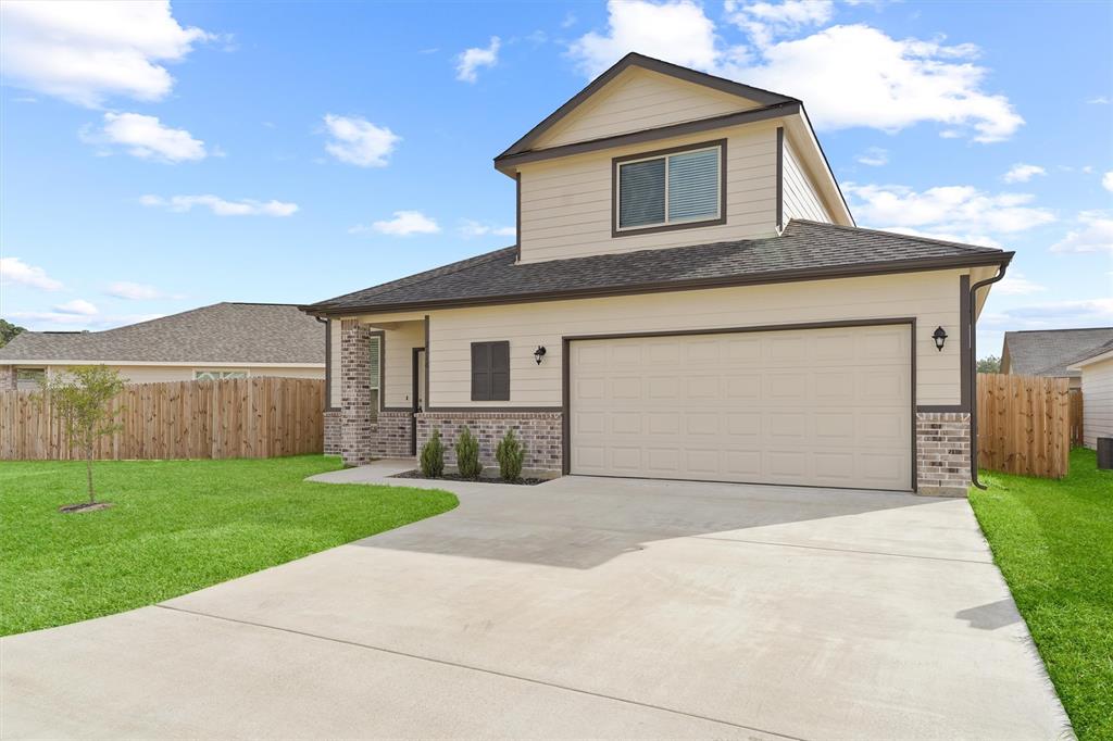 2116 Cedar Bend Drive, Conroe, Texas image 2
