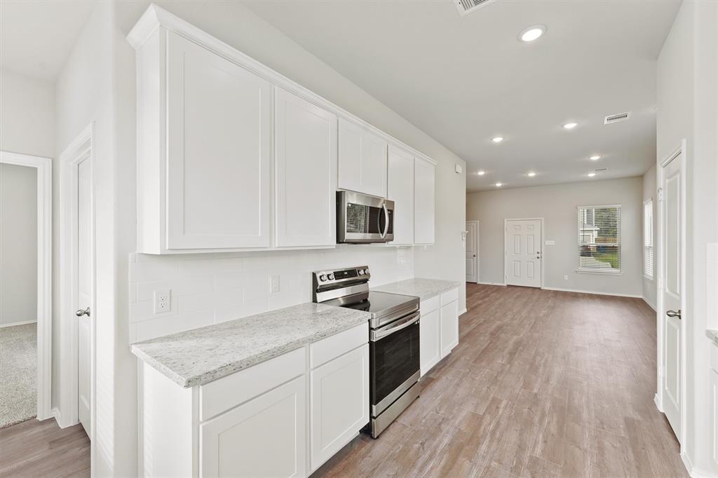2116 Cedar Bend Drive, Conroe, Texas image 10