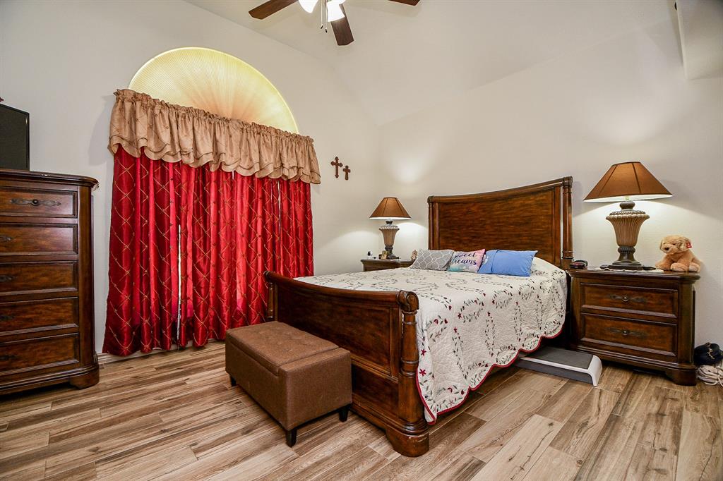 530 Chisolm Trail, Wallis, Texas image 42