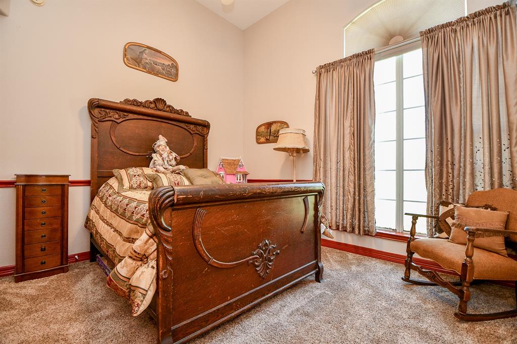 530 Chisolm Trail, Wallis, Texas image 15
