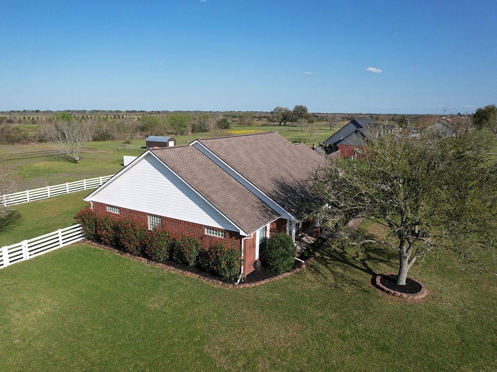 2862 Dees Circle, Sealy, Texas image 31