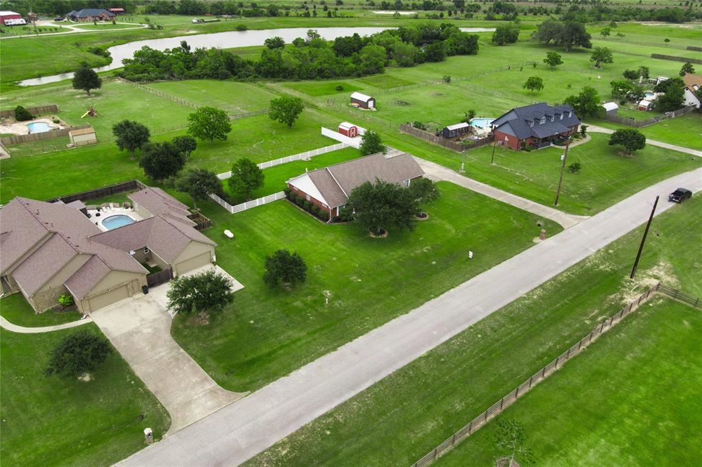 2862 Dees Circle, Sealy, Texas image 46