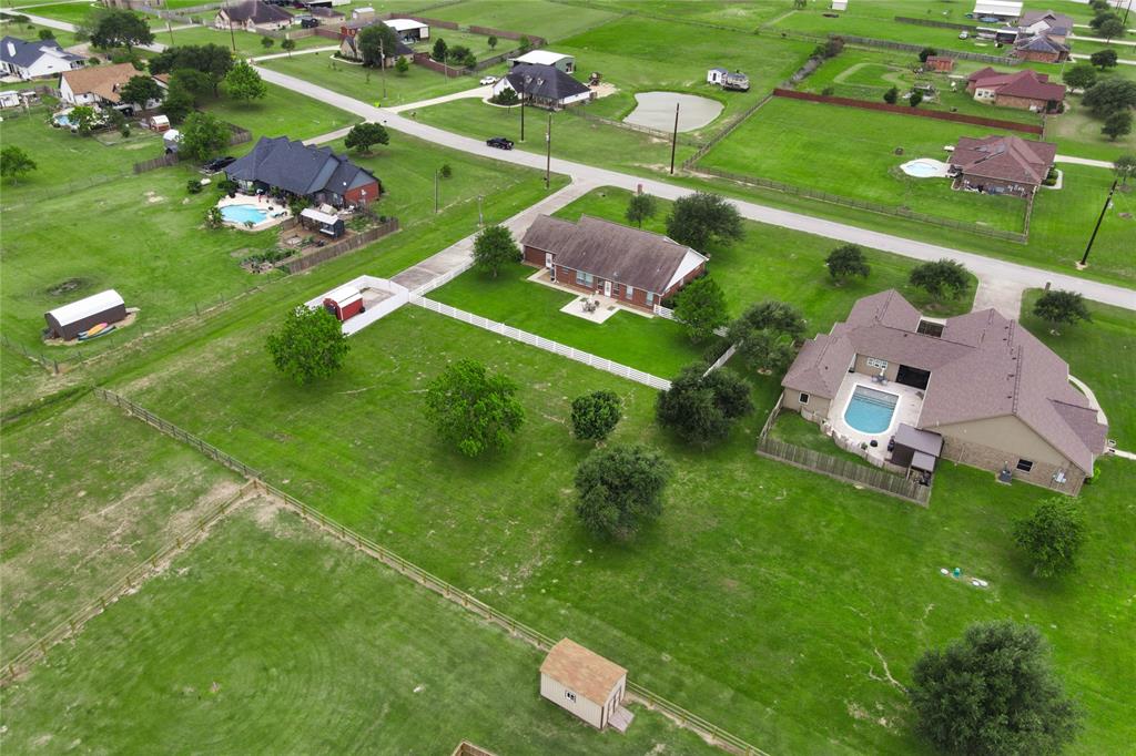 2862 Dees Circle, Sealy, Texas image 44