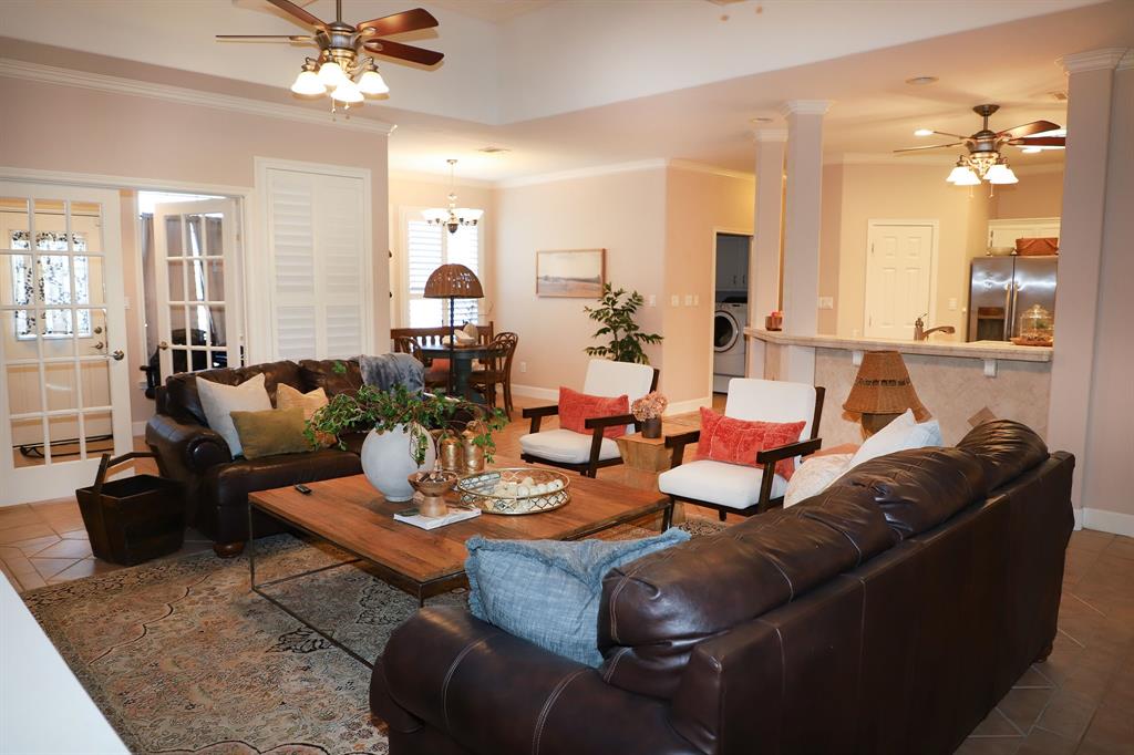 2862 Dees Circle, Sealy, Texas image 6