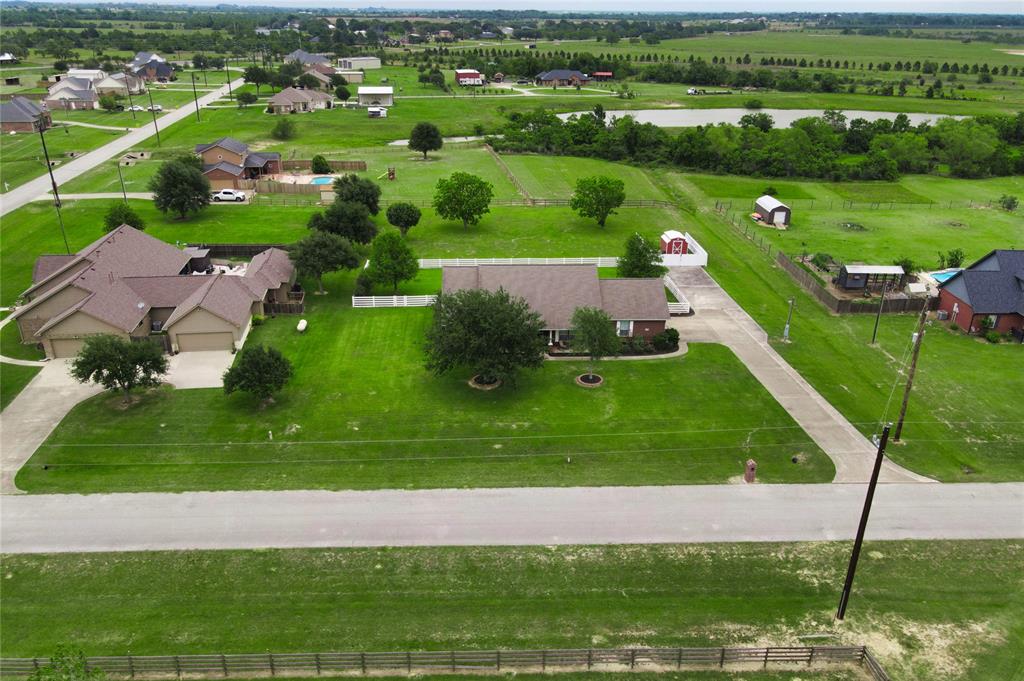 2862 Dees Circle, Sealy, Texas image 39