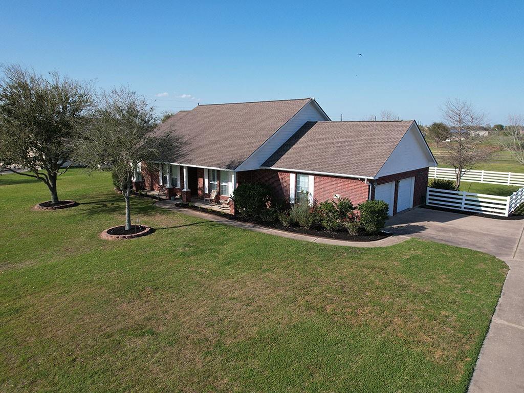 2862 Dees Circle, Sealy, Texas image 29