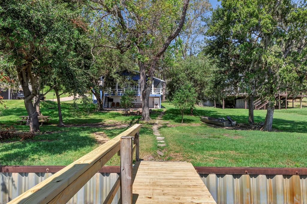 354 Edgewater Way, Point Blank, Texas image 6