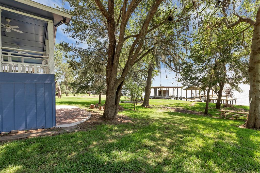 354 Edgewater Way, Point Blank, Texas image 3