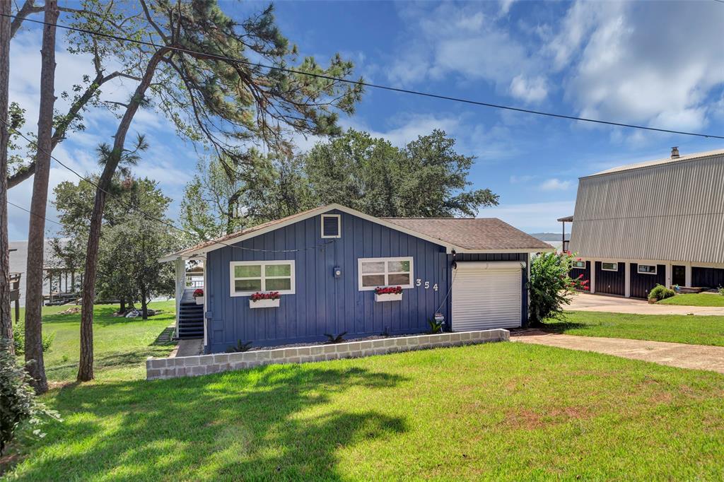 354 Edgewater Way, Point Blank, Texas image 2