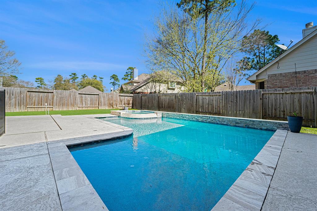 11806 Lake Grove Bend Road