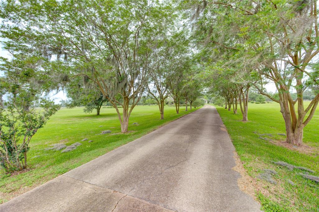 2418 Majestic Oaks Court