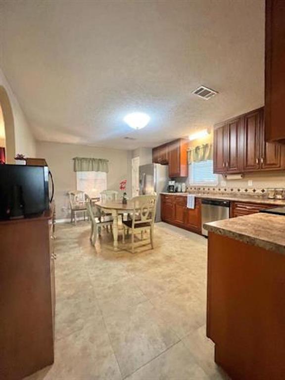 1295 Archie Street, Vidor, Texas image 10