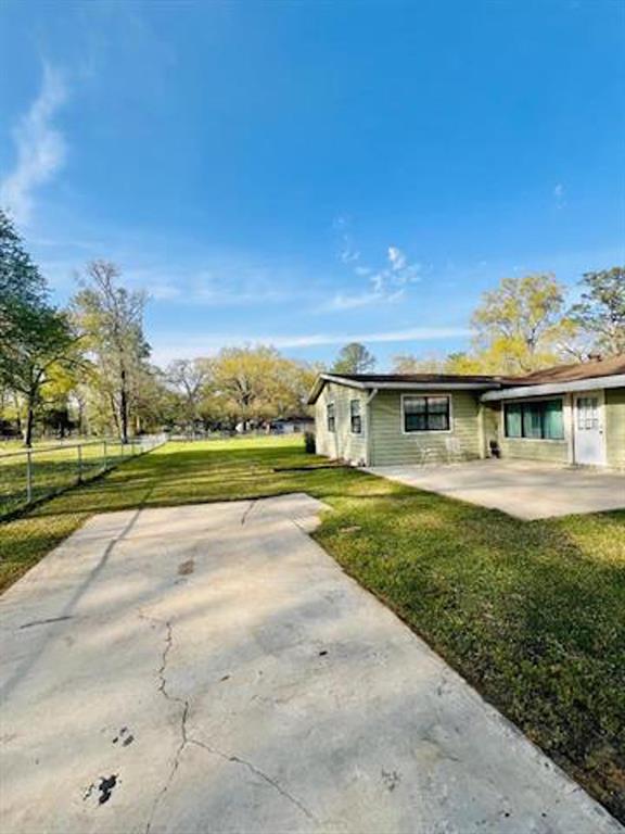 1295 Archie Street, Vidor, Texas image 22